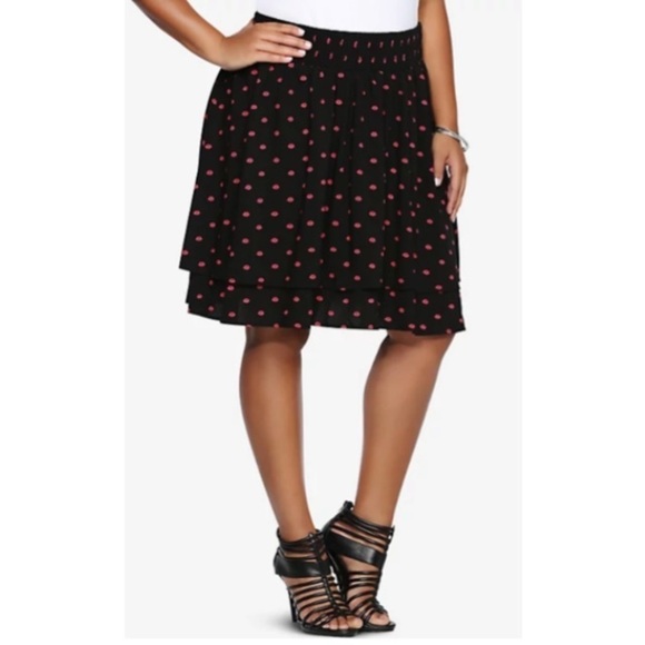 Torrid Lips Kisses Print Challis Skater Skirt 1X - Picture 9 of 10